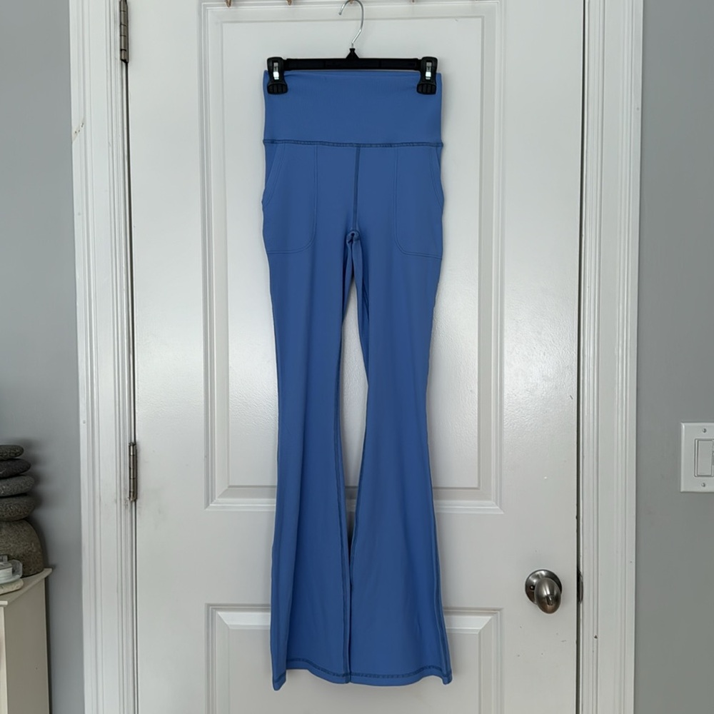 Aerie Offline Flared Legging Size Medium